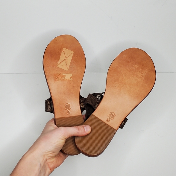 Lilla Lane - Picture 7 of 7